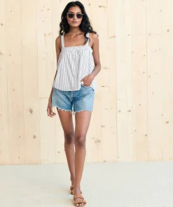 Button Tank