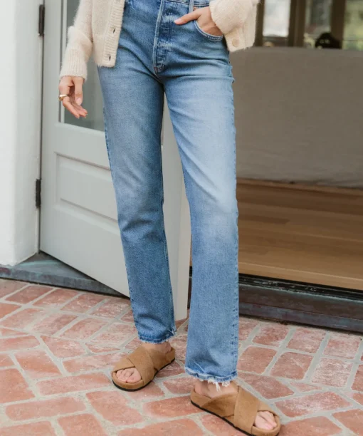 Cabin Crossover Sandal