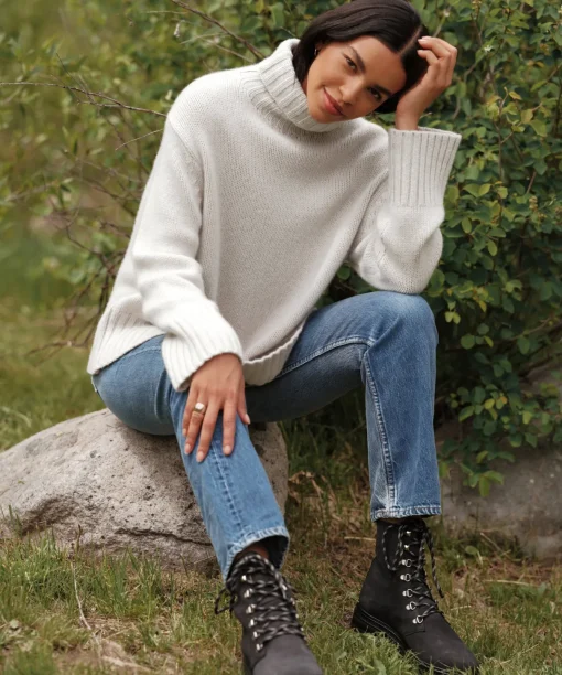 Cashmere Jet Turtleneck