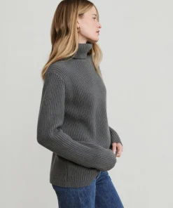 Cashmere Turtleneck