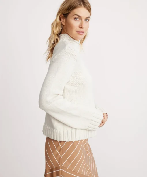 Classic Mockneck Pullover