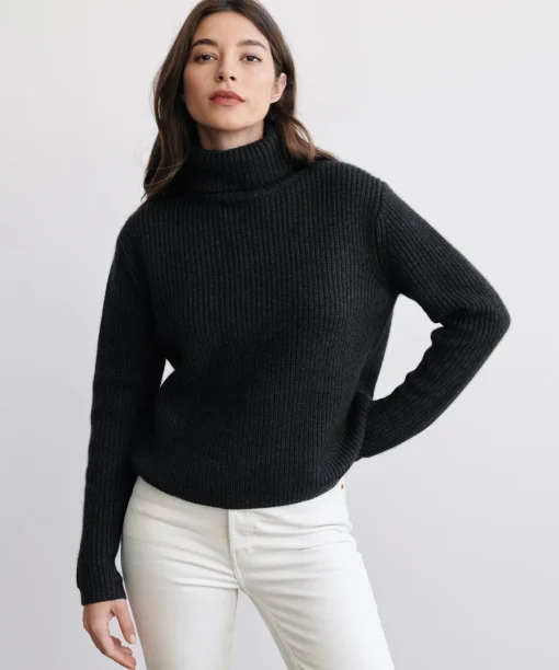 Cropped Turtleneck
