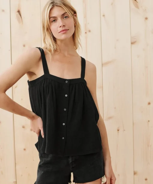 Cypress Button Tank