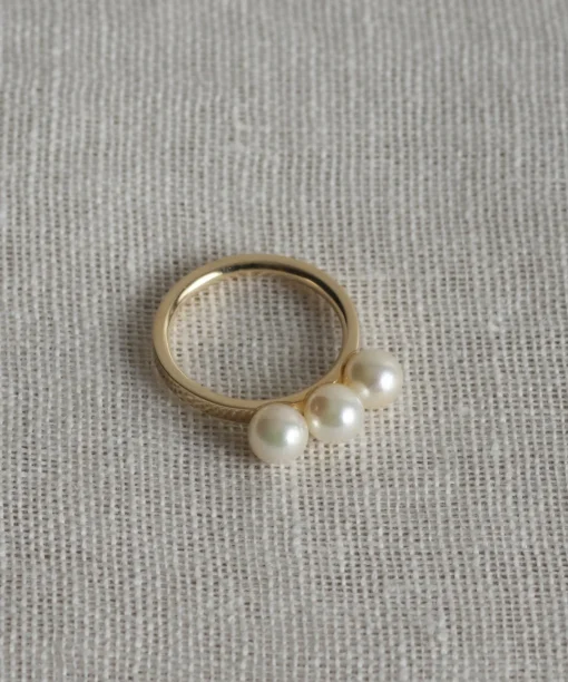 Elodie Pearl Ring