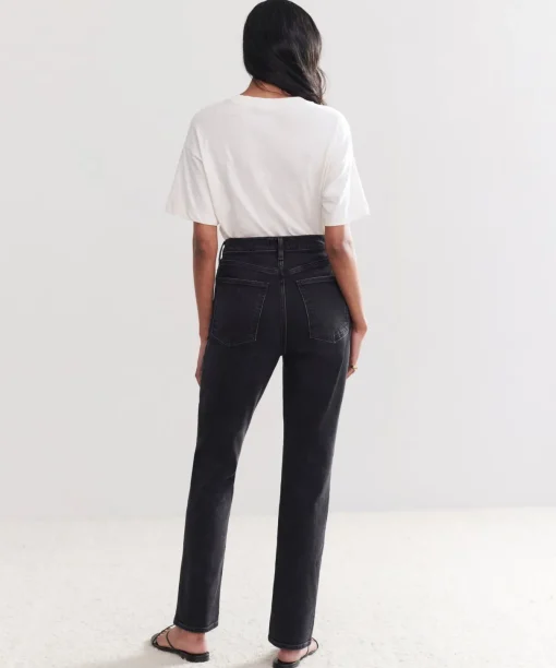 High Rise Stovepipe Jean