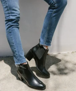 Leather Heeled Chelsea Boot