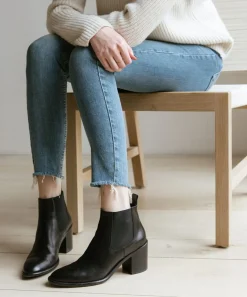 Leather Heeled Chelsea Boot