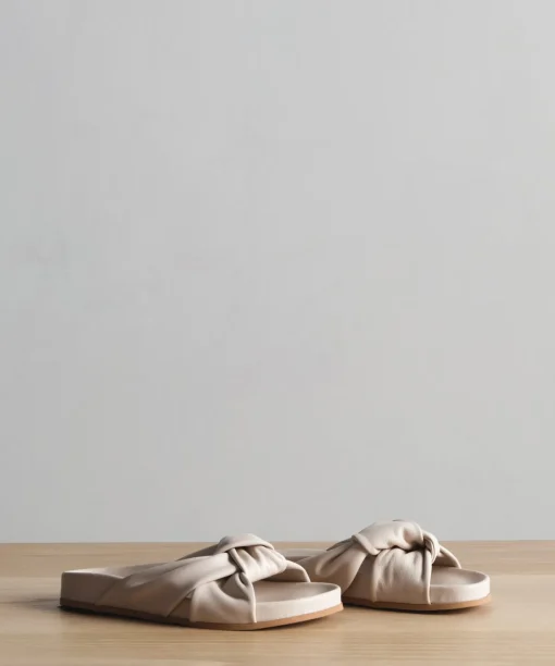 Leather Knot Al