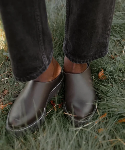 Leather Lug Mule