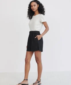 Linen Logan Short