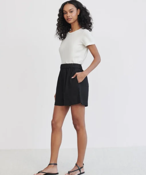 Linen Logan Short
