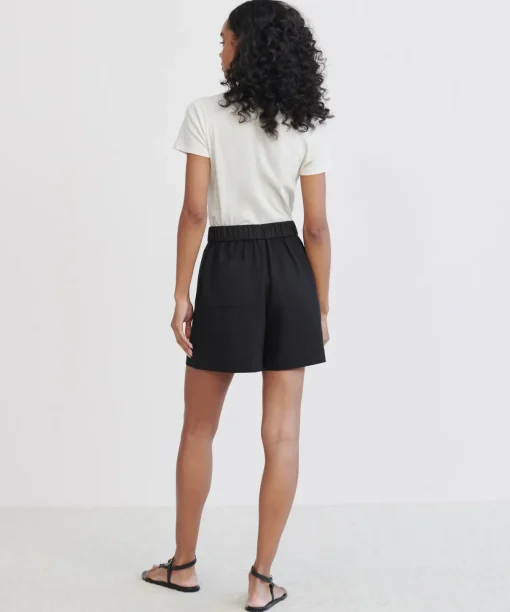 Linen Logan Short