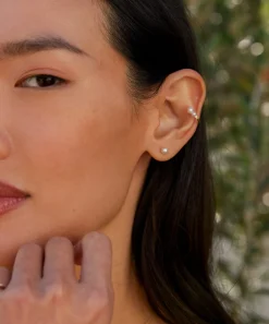 Loren Pearl Ear Cuff