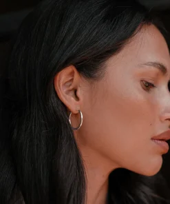 Medium Eloise Hoops