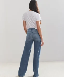 Mid Rise Wide Leg