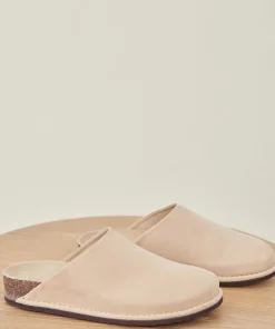 Oiled Leather Moc Clog