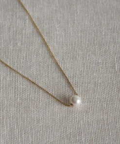 Philo Pearl Necklace