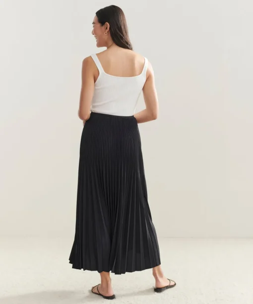 Pleated Skirt