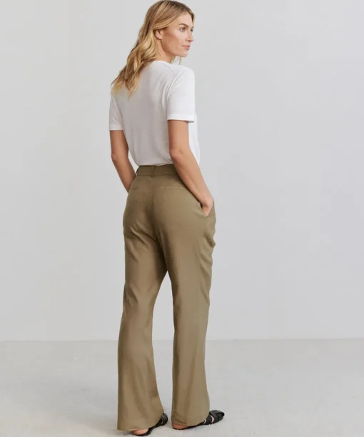 Riley Trouser