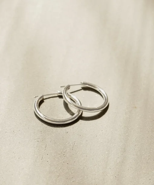 Small Eloise Hoops