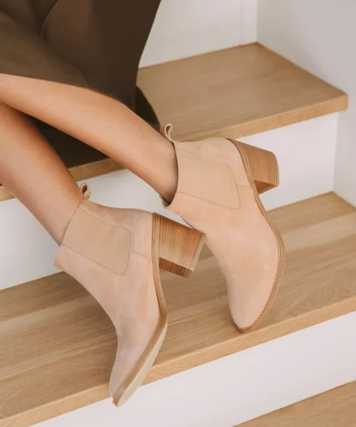 Suede Heeled Chelsea Boot
