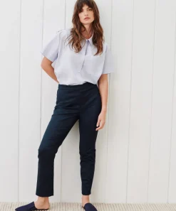 Weekender Slim Trouser
